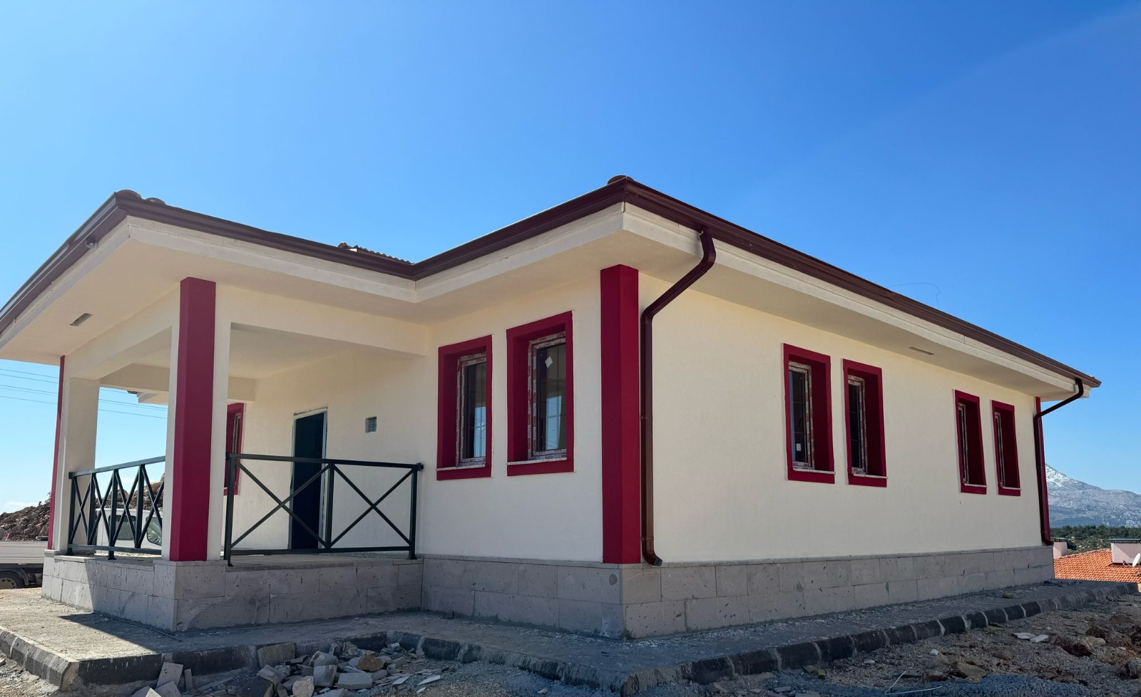 Hatay ili, Altınözü, Antakya, Belen, Hassa, Kırıkhan ve Kumlu İlçeleri 250 Adet Betonarme Konut Yapım İşi